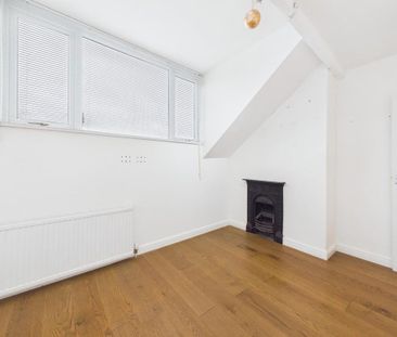 4 bedroom terraced house to rent - Photo 5