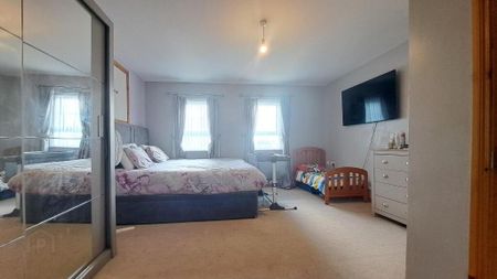 104 Bishopshill, Dromore, BT25 1FL - Photo 3