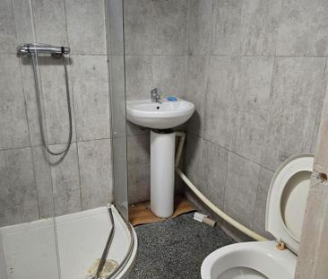 Studio to rent - Photo 6