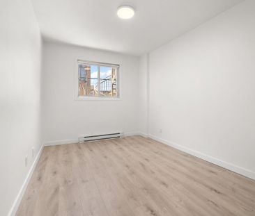 8233 Rue Dora, Montréal - Photo 1