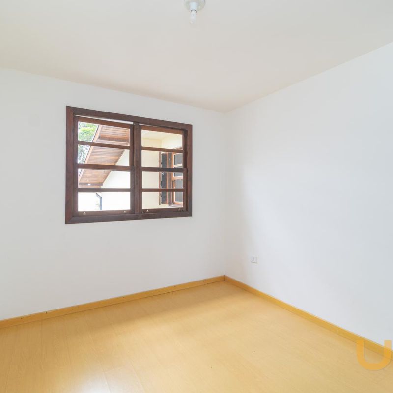 Sobrado no Pilarzinho de 360 m² com 3 quartos - Photo 1