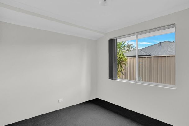 7 Gullane Way, Meadow Springs. - Photo 1