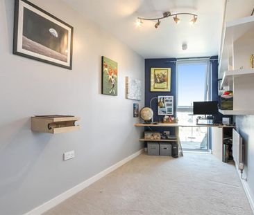 2 bedroom Flat To Let - Photo 5