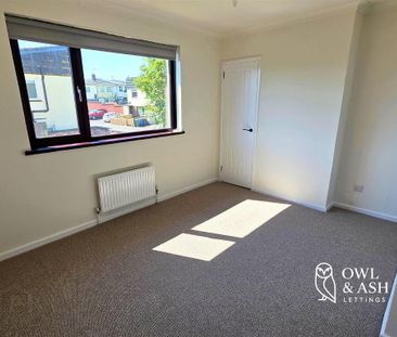 2 Creeve Place, Lisburn, BT28 1UT - Photo 3