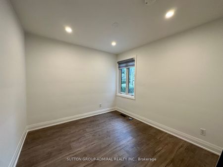 For Lease - 7 Resolution Crescent Unit# Main Floor, Toronto, Ontario - Photo 5