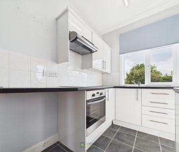 Dover Road, Portsmouth, PO3 - Photo 4