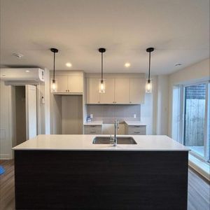 2 CH - 1 SDB - Saint-Hyacinthe - $1,450 /mo - Photo 2