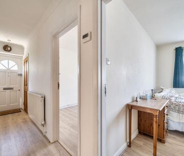 3 bedroom maisonette to rent - Photo 3