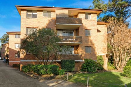 Cosy 2-Bedroom Retreat Near Parramatta Golf Course & Parramatta Park - Photo 5