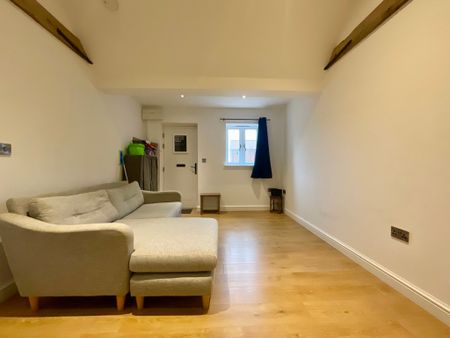 1 bedroom Mid Terraced Bungalow to let - Photo 3