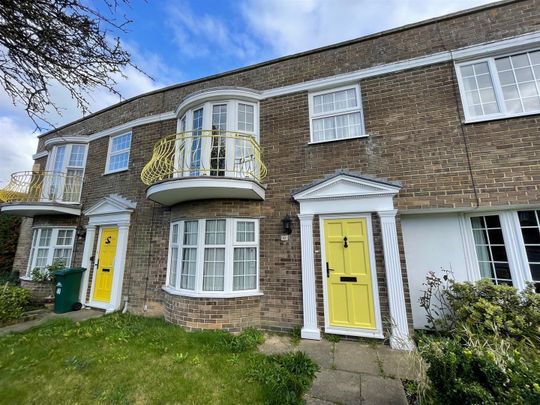 Prince Regents Close, Brighton - Photo 1