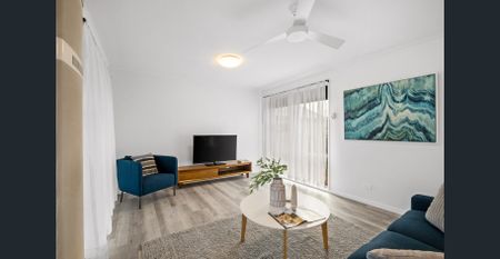 LIGHT, BRIGHT AND READY TO ENJOY! - Photo 2