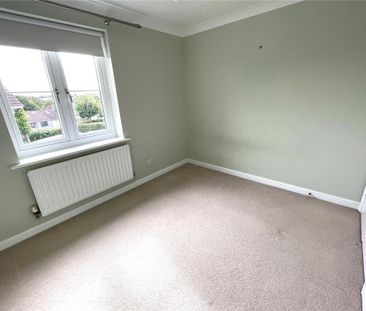 4 bedroom detached house to rent - Photo 3
