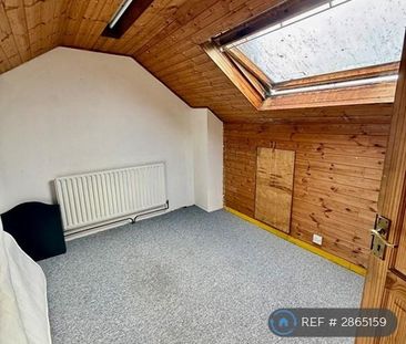 3 bedroom terraced house to rent - Photo 5