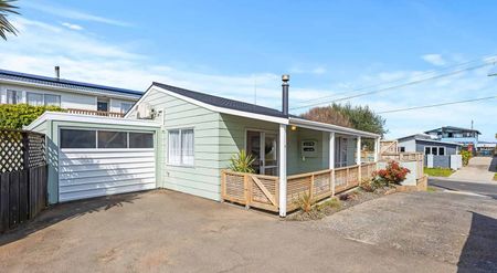 Easy Beach Access 2BR Home | Papamoa Beach - Photo 4