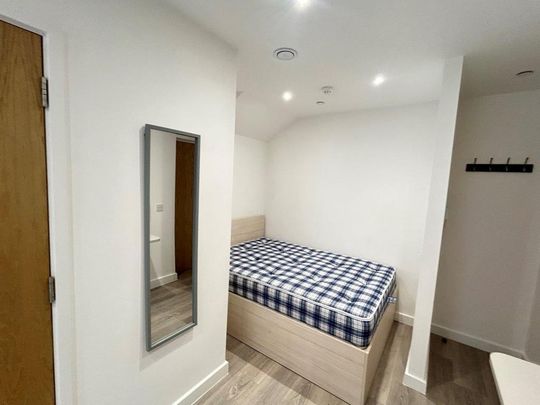 Studio to rent - Photo 1
