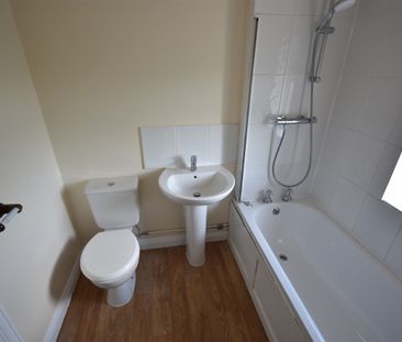 3 bed Semi-Detached - To Let - Photo 1