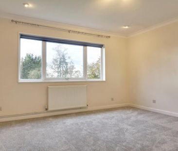 4 bedroom detached house to rent - Photo 4