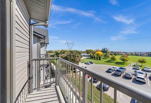 For Lease - 2635 William Jackson Drive Unit# 602, Pickering, Ontario - Photo 2