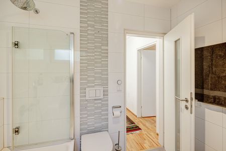 Large 3-room apartment for rent with garden & terrace - Foto 4