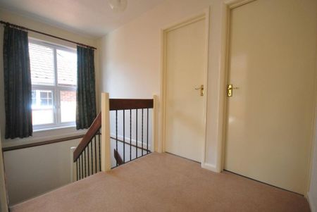 4 bedroom detached house to rent - Photo 5