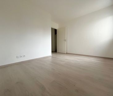 Location Appartement SAINT LOUIS 750 € CC - Photo 1