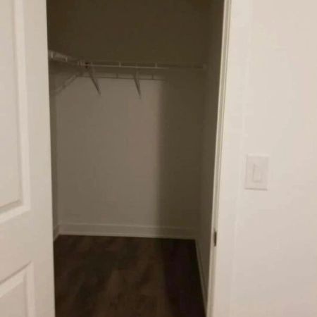 4633 Glen Erin Drive #511 - Photo 4