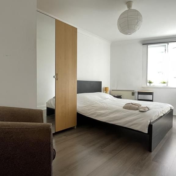 3 bedroom apartment to rent - Photo 1