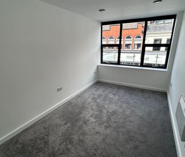 Burlington Street - Photo 5
