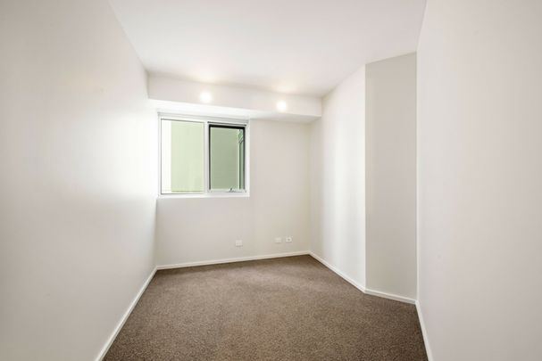 Three Bedroom Apartment In A Perfect Location - Photo 1