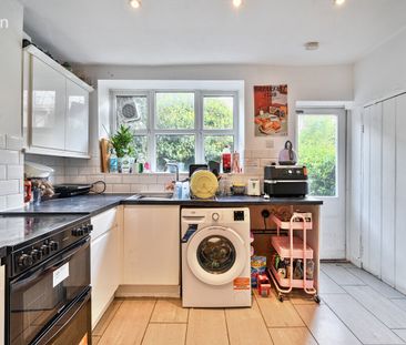 4 bedroom terraced house to rent - Photo 6