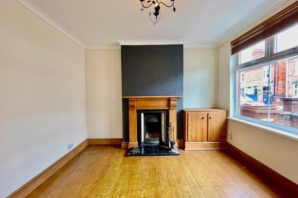 2 bedroom terraced house to rent - Photo 1
