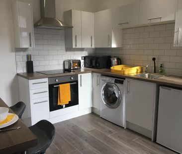 Room 2, Wistaston Road, Crewe, CW2 - Photo 3