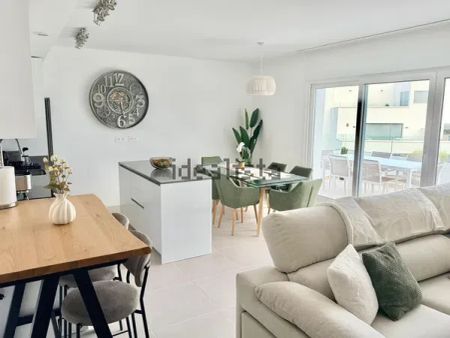 Alquiler de piso en Calle Flor de Saúco s/n - Photo 2