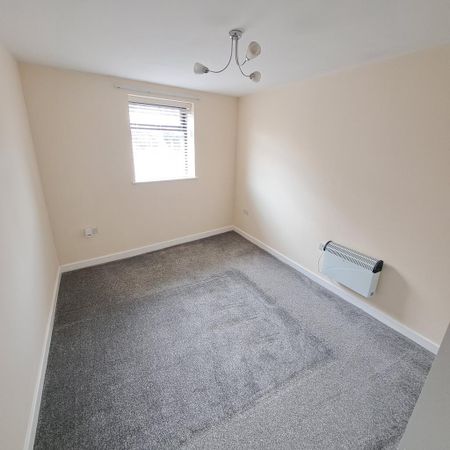 1 bedroom ground floor flat to rent - Photo 4