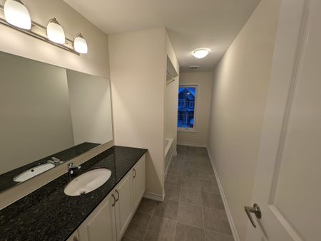 For Lease - 138 Sanders Road, Erin, Ontario - Photo 5