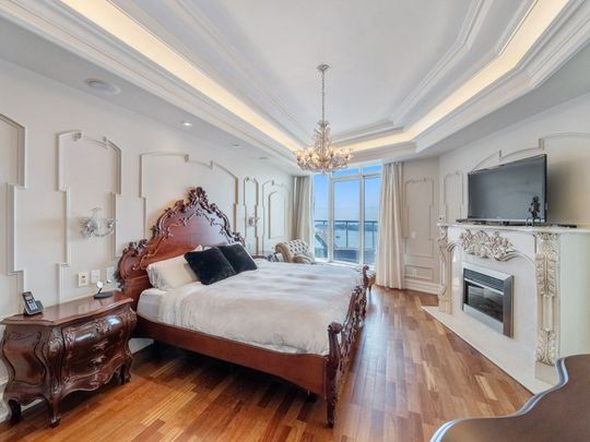 For Lease - 208 Queens Quay Unit# Lph4, Toronto, Ontario - Photo 1