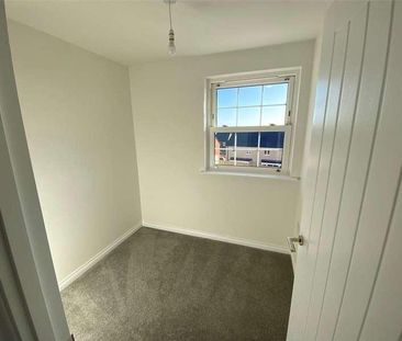 Whittle Way, Brockworth, Gloucester, Gloucestershire, GL3 - Photo 4