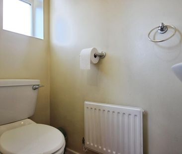 3 bedroom semi-detached house to rent - Photo 5