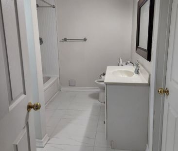 For Lease - 5 Inder Heights Drive, Brampton, Ontario - Photo 6