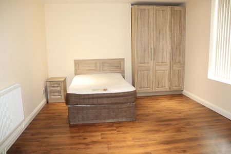 1 bedroom in a house share to rent - Photo 5