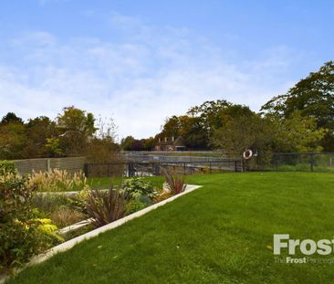 4 bedroom detached house to rent - Photo 1