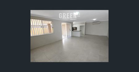 Ideal Modern Family Home - Photo 5