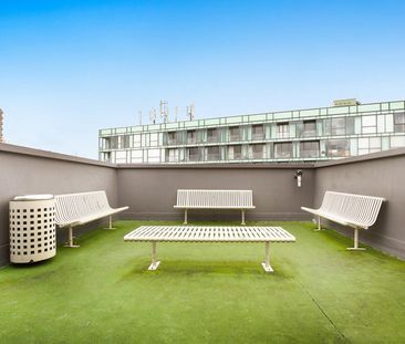 Fully Furnished Studio Apartment in the Heart of Surry Hills - Photo 5