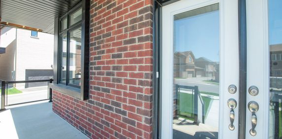 For Lease - 39 Golden Fern Street, Markham, Ontario - Photo 2