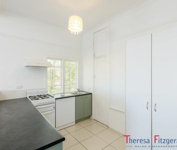 Sensational Brisbane River/City Views – Hamilton Hill - Photo 5