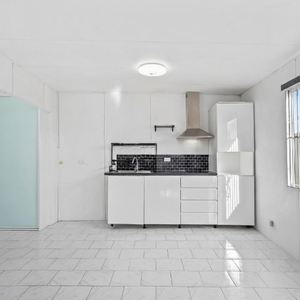 1 Bedroom Studio in Rare Bonnyrigg Location - Photo 2