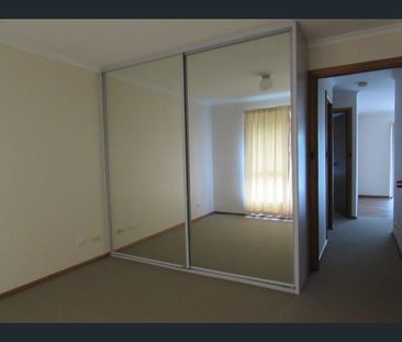 1/8 Zealand Street, Surrey Downs, SA 5126 - Photo 2