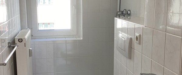 Gepflegte 2 Zimmer Wohnung! - Foto 1