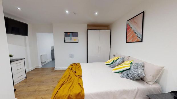 Studio to rent - Photo 1